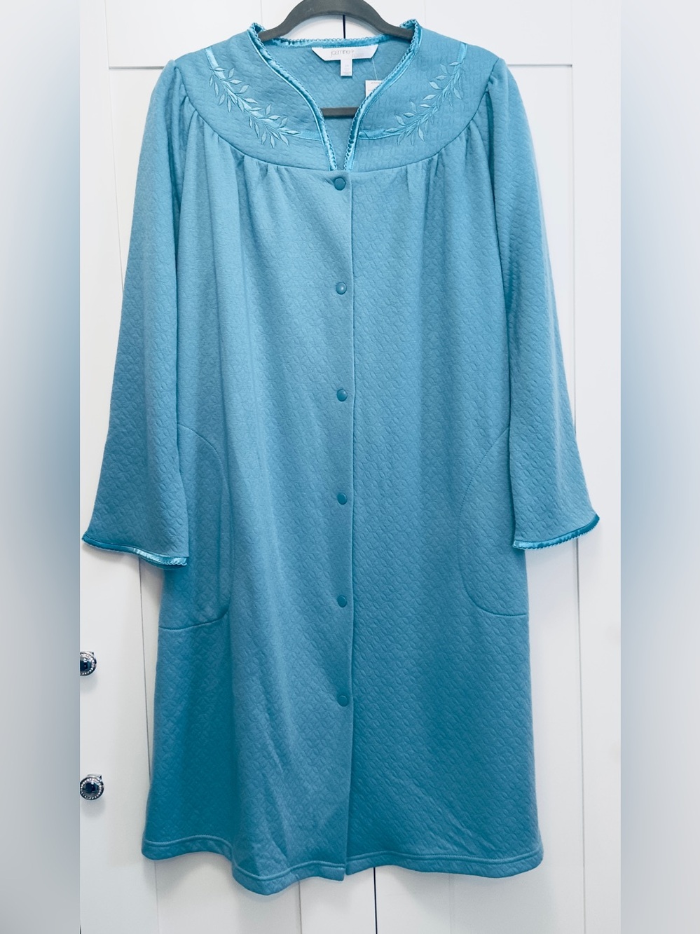 Blue Button Front Housecoat Robe Women’s Sz SM Petite/MED Petite By Jasmine Rose